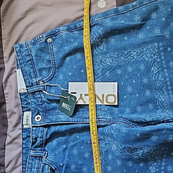 90s bandana print wide leg cropped jeans - Picture 4 of 7